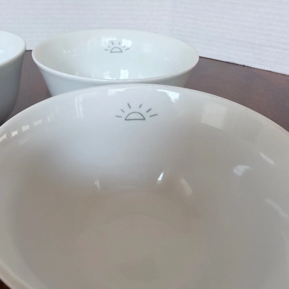 Crate & Barrel Kahla Bowls 4pc White Germany Excellent Sun Graphic 5.25in